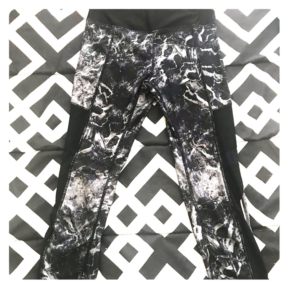 Marble colored workout crops!